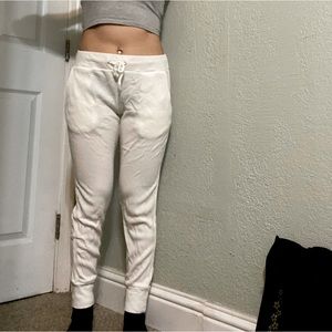 White ribbed stretchy joggers, Size XS, Brand: Monrow